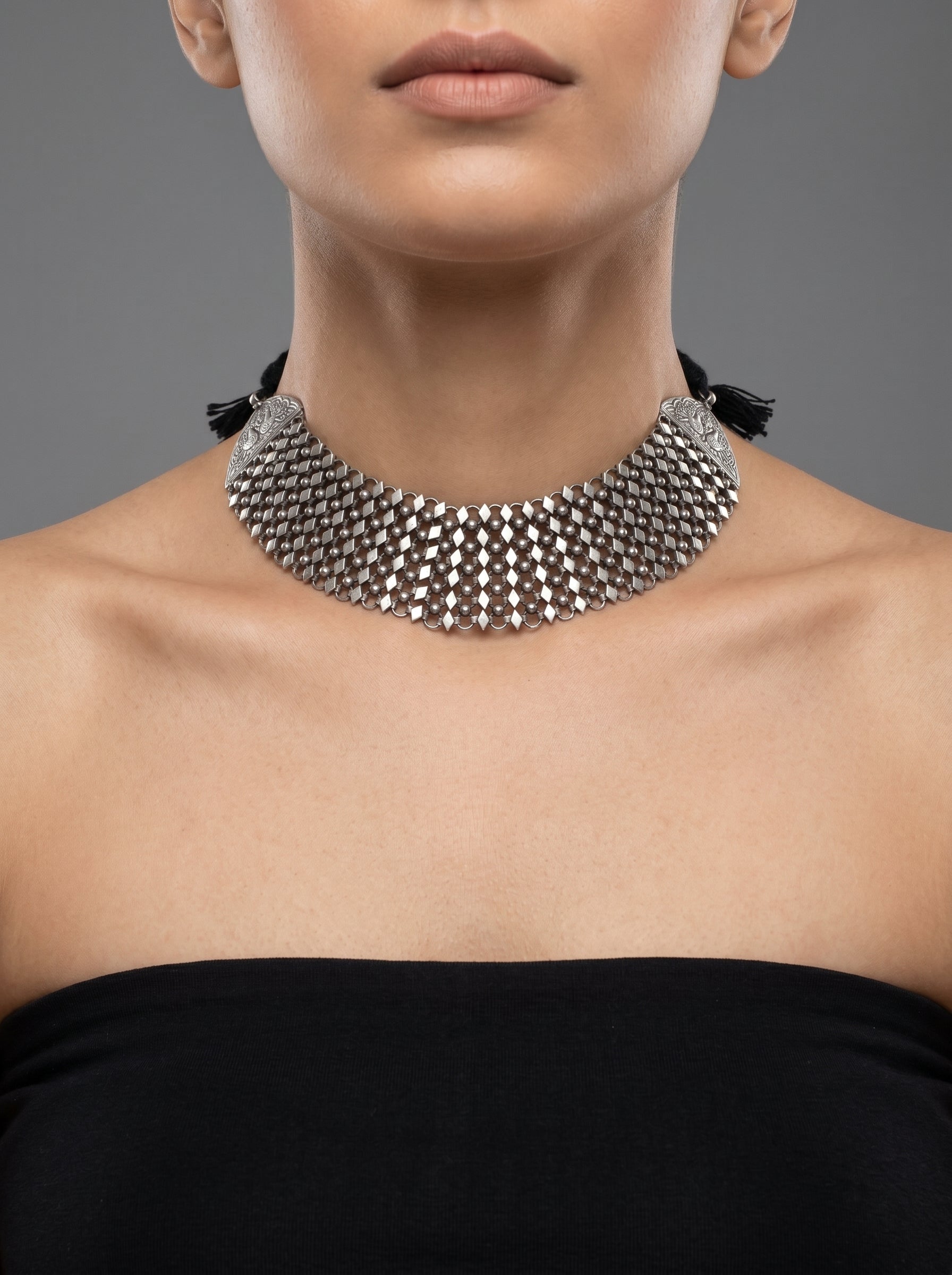 Zirah choker