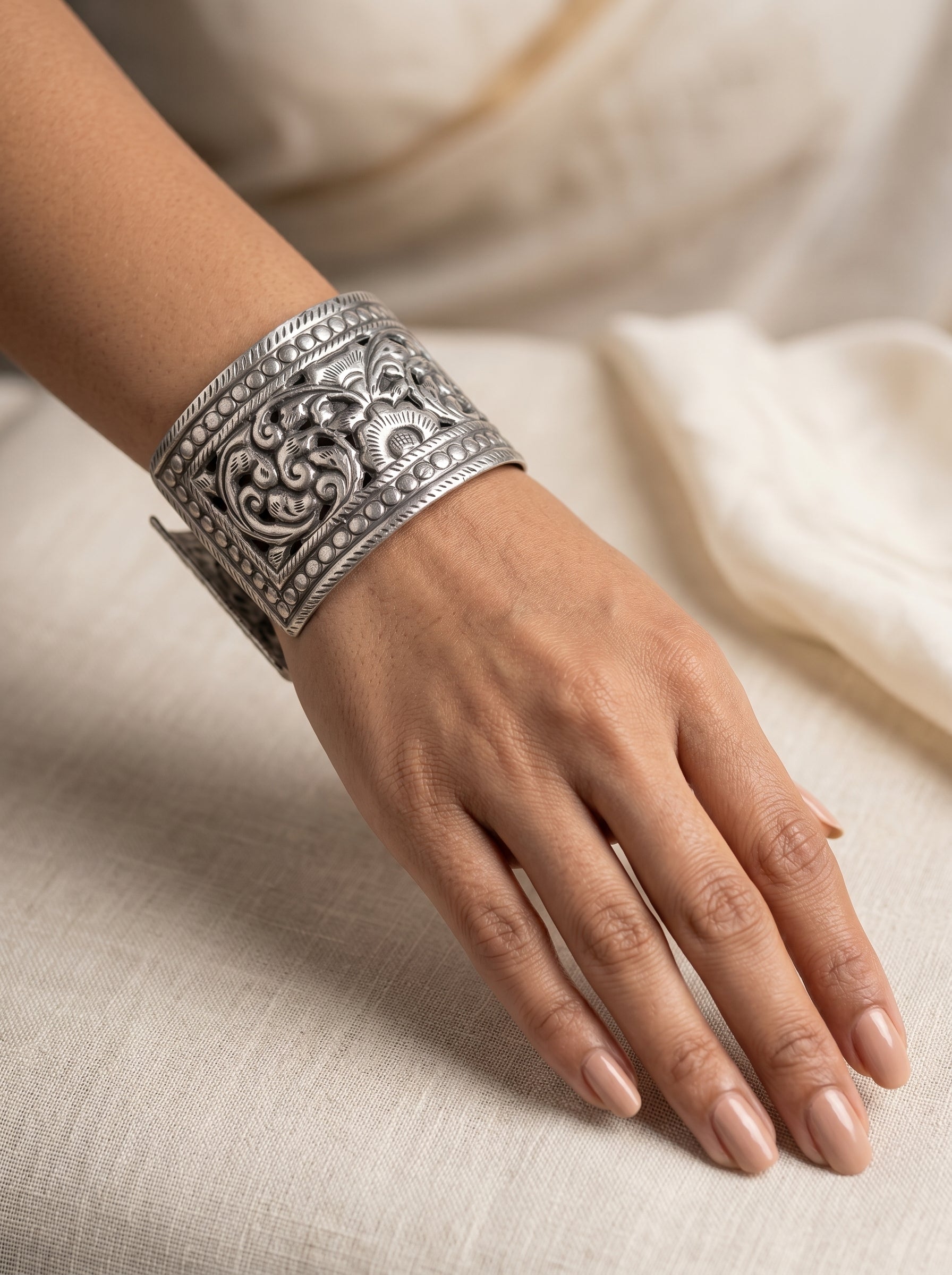 Sultana Cuff