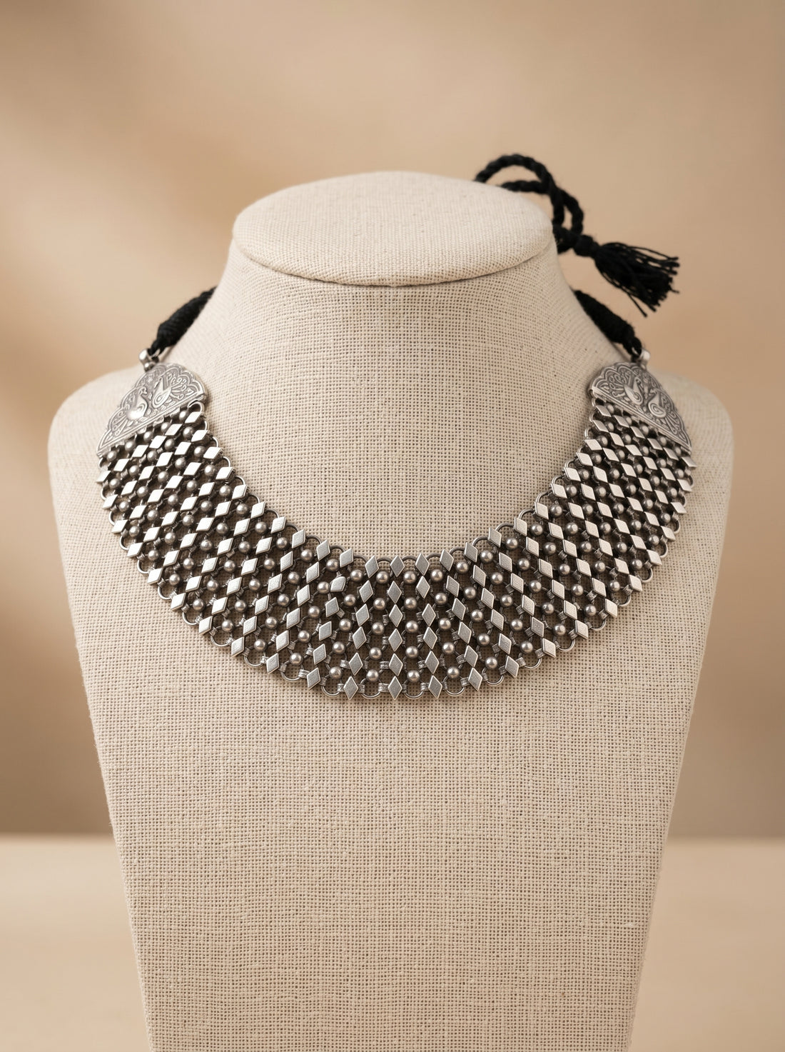 Zirah choker