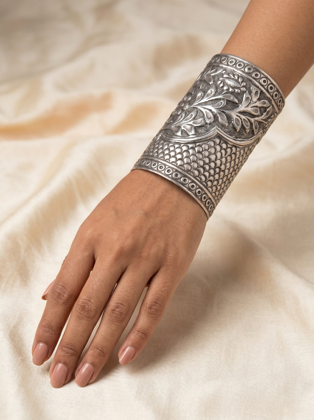 Shajra Cuff
