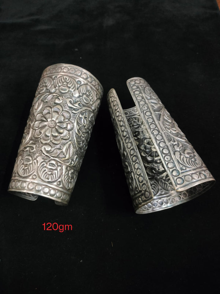 Bahar e Gul Cuff