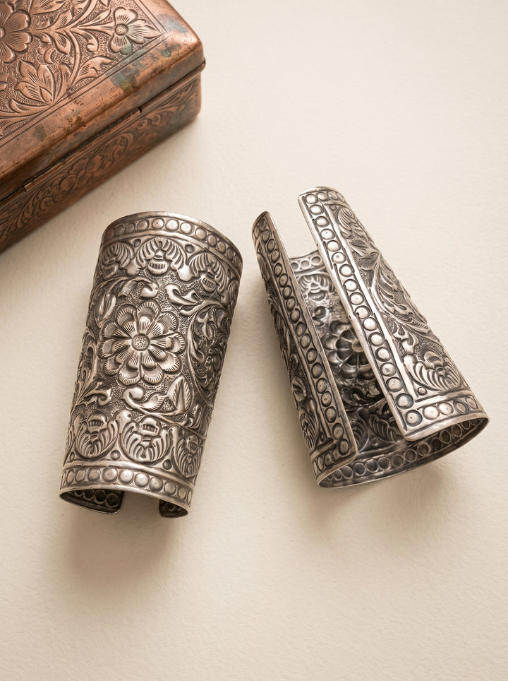 Bahar e Gul Cuff
