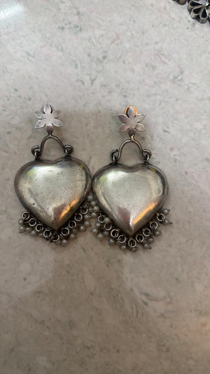 Dil Bahar Earrings