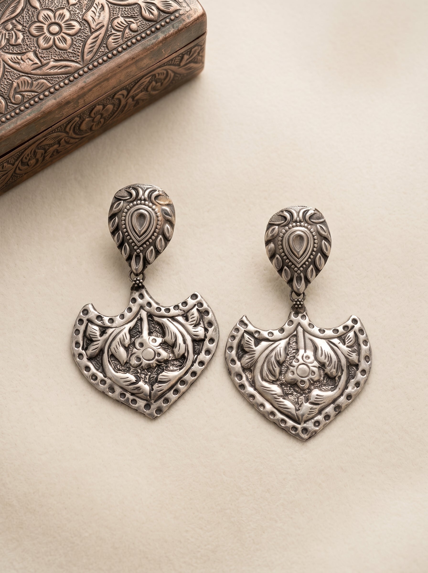 Dilnasheen Earrings