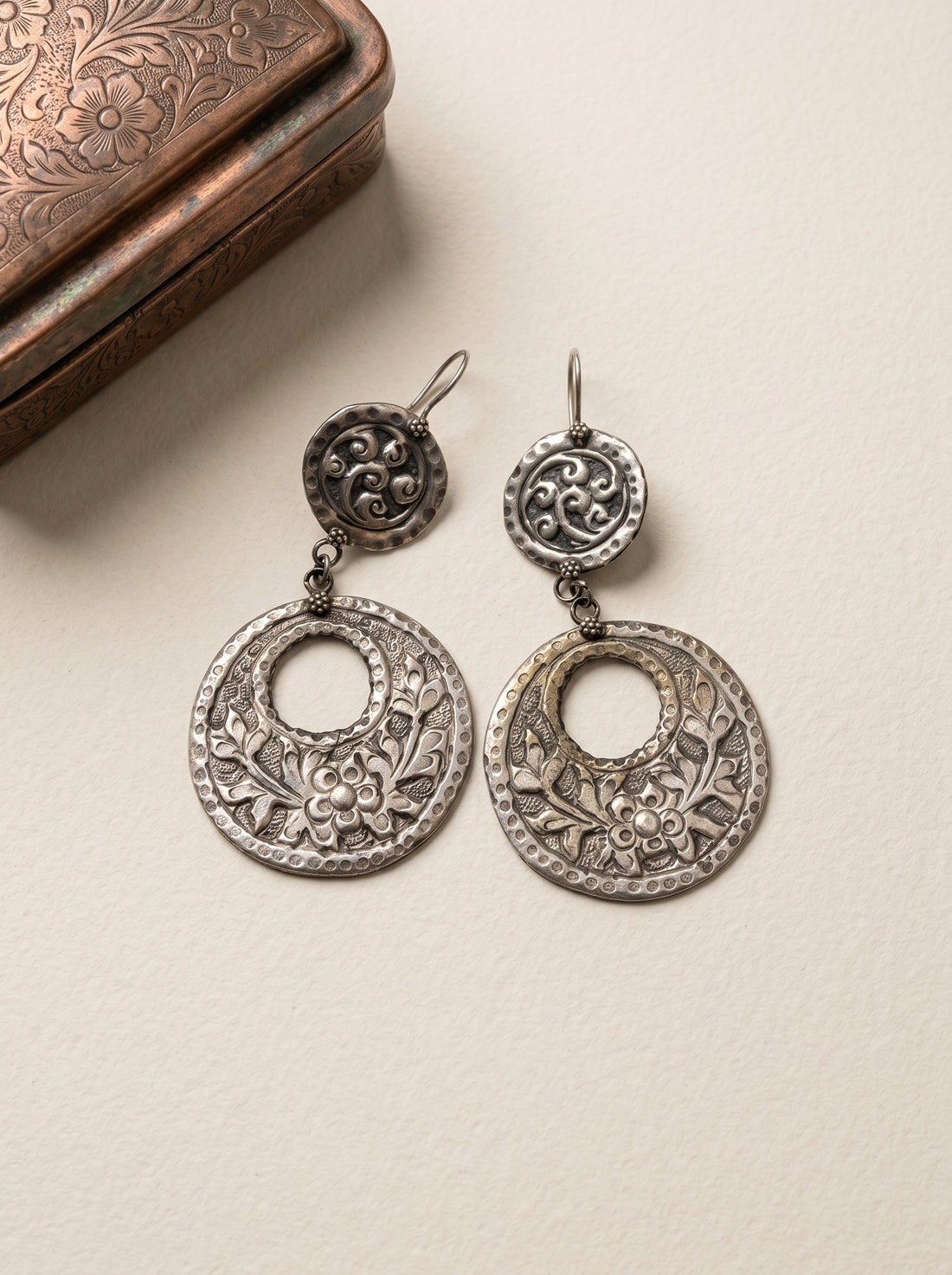 Chaand Bel Earrings