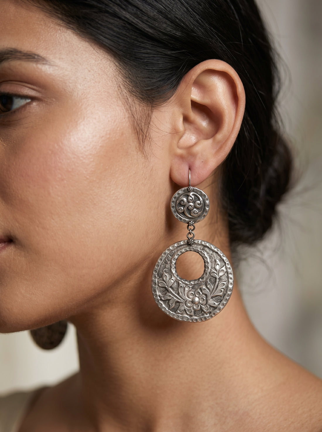 Chaand Bel Earrings