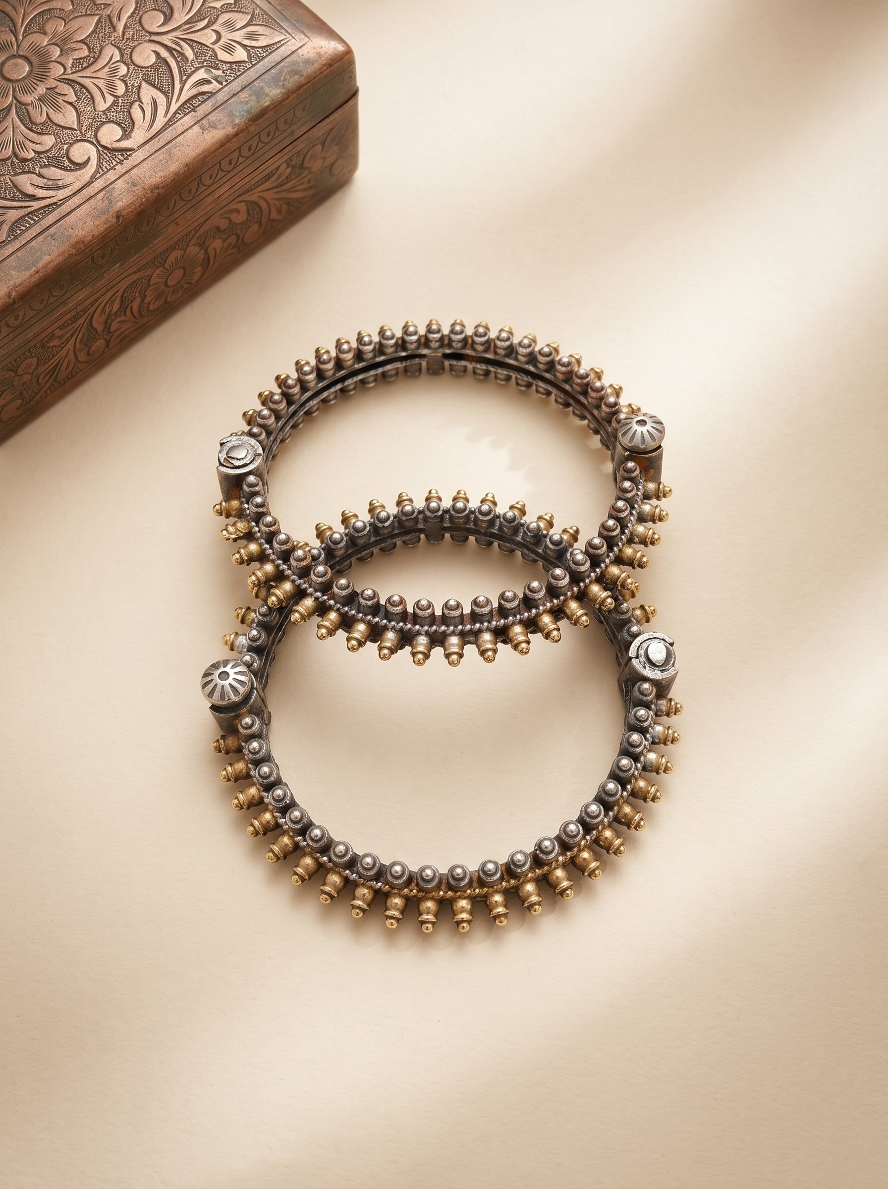 Kaner Bangle