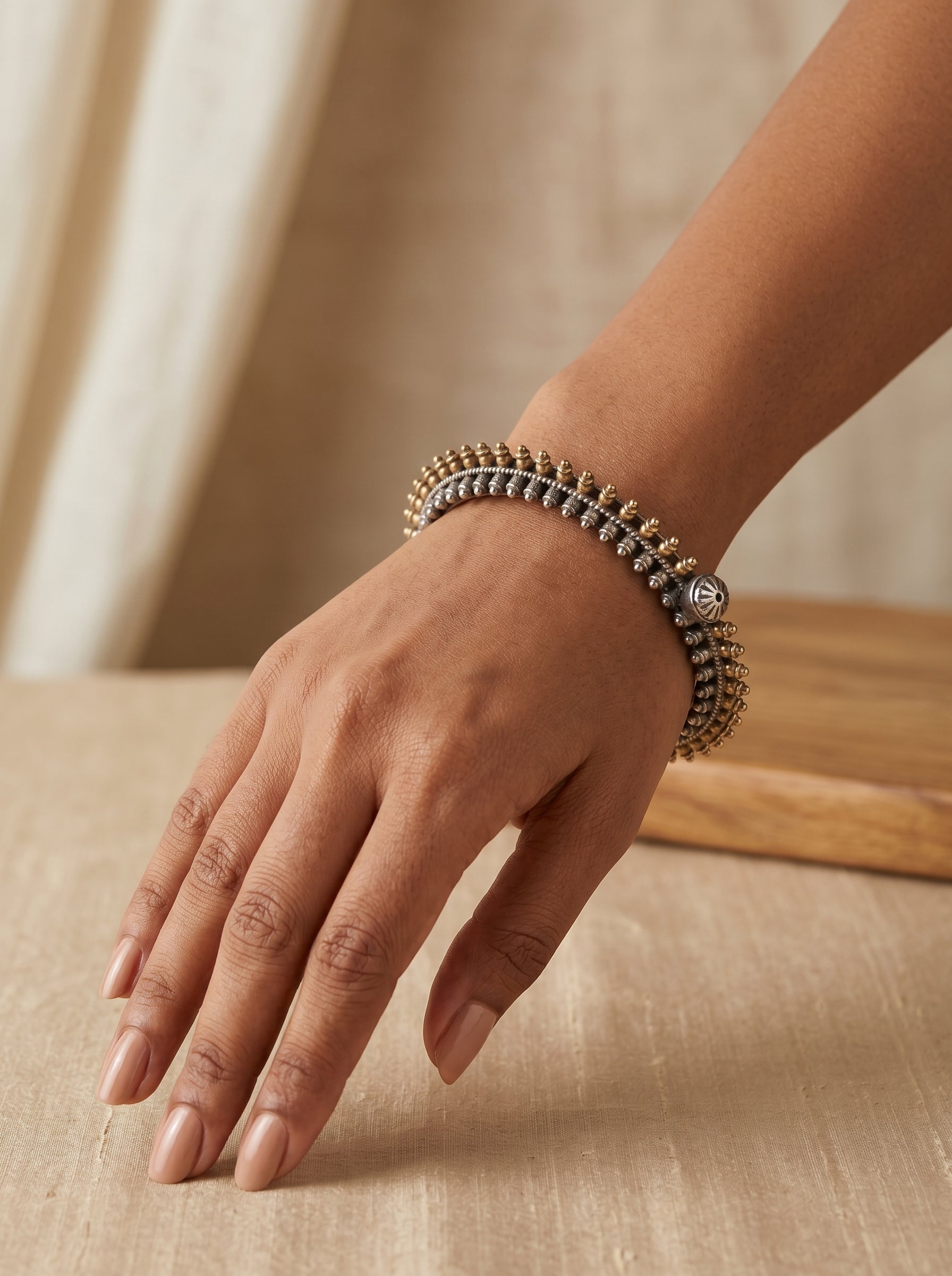 Kaner Bangle