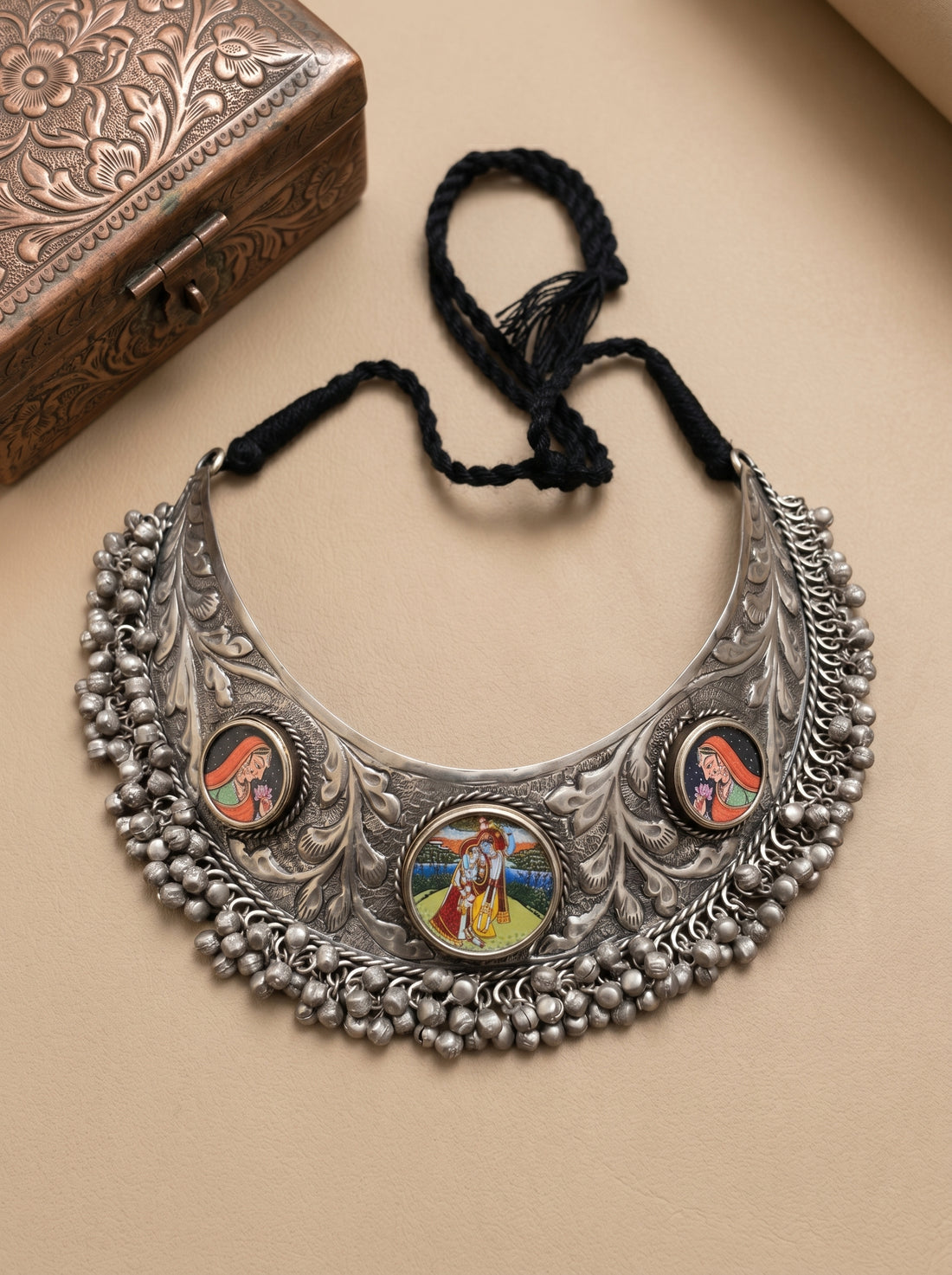 Tasveer Necklace