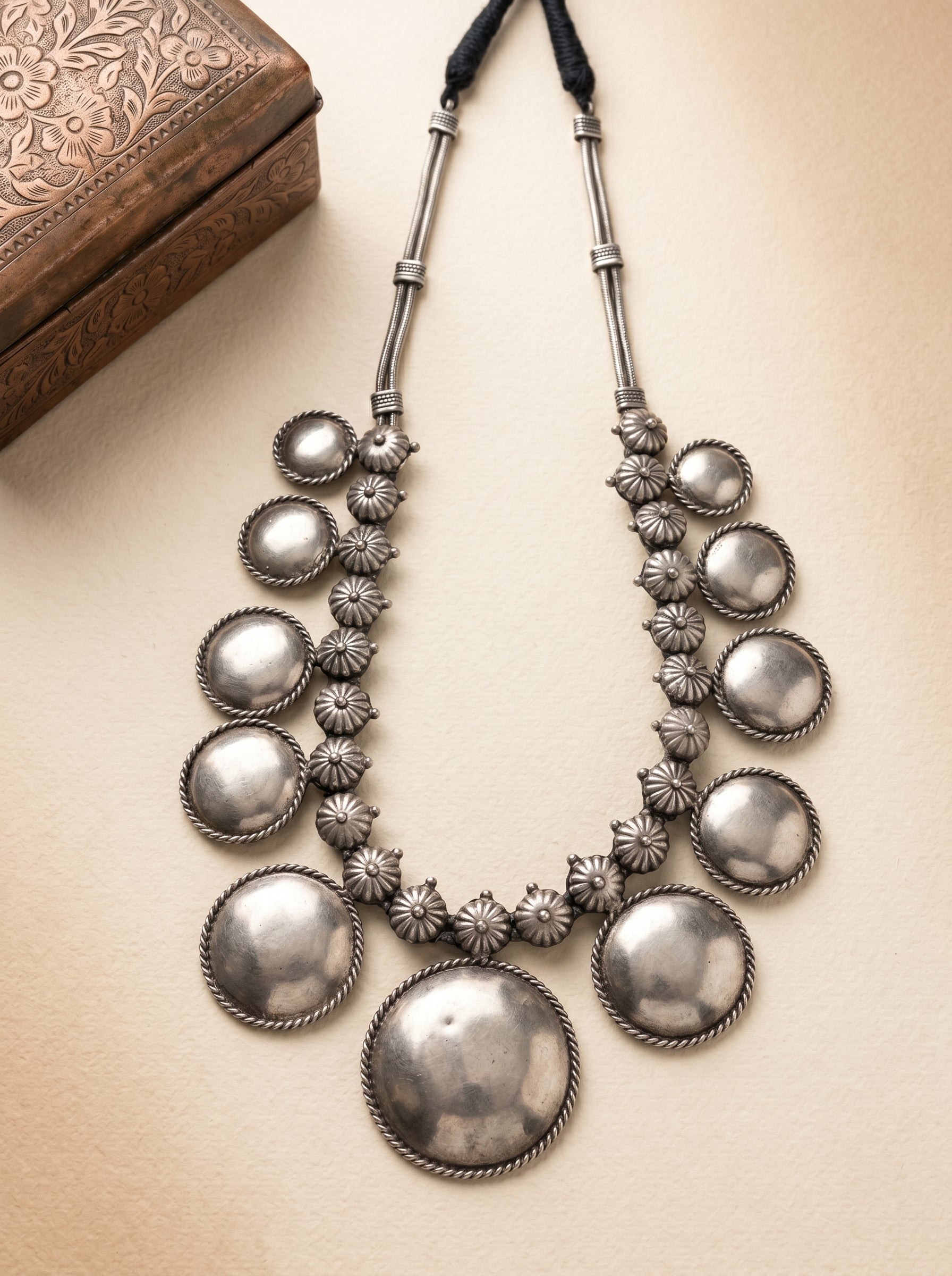 Baadal Necklace