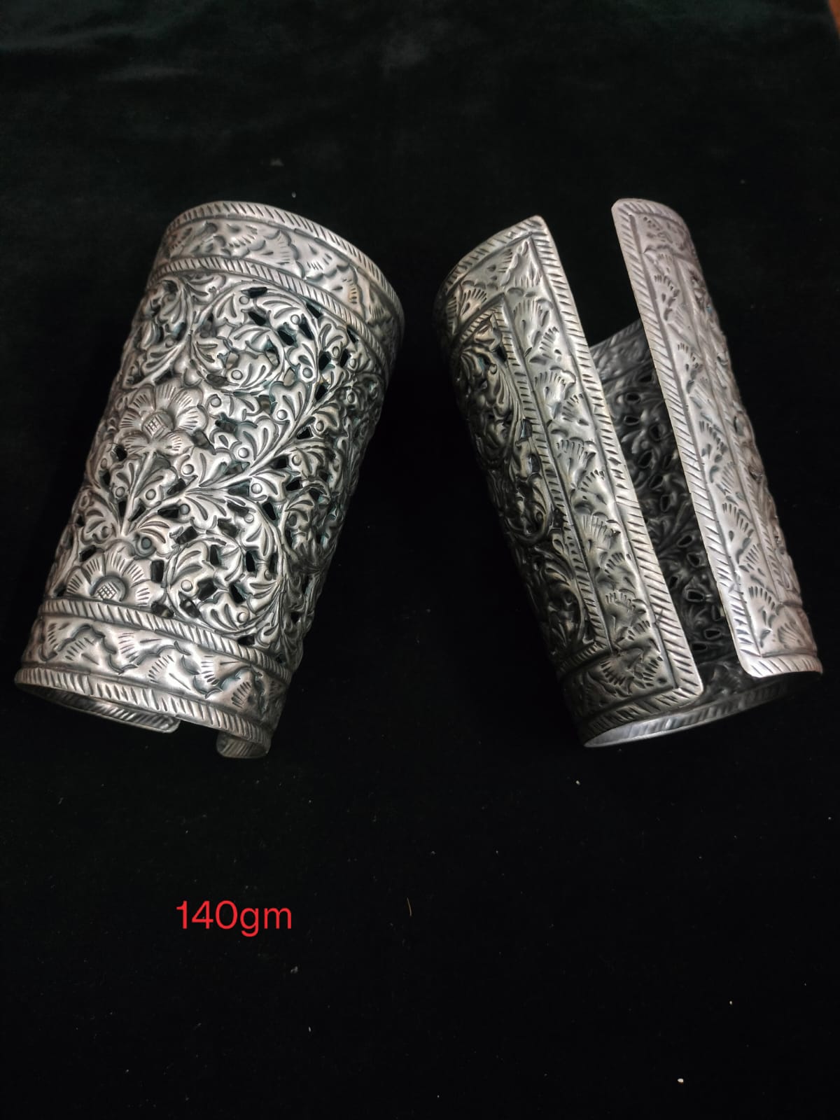 Naqsh Cuff