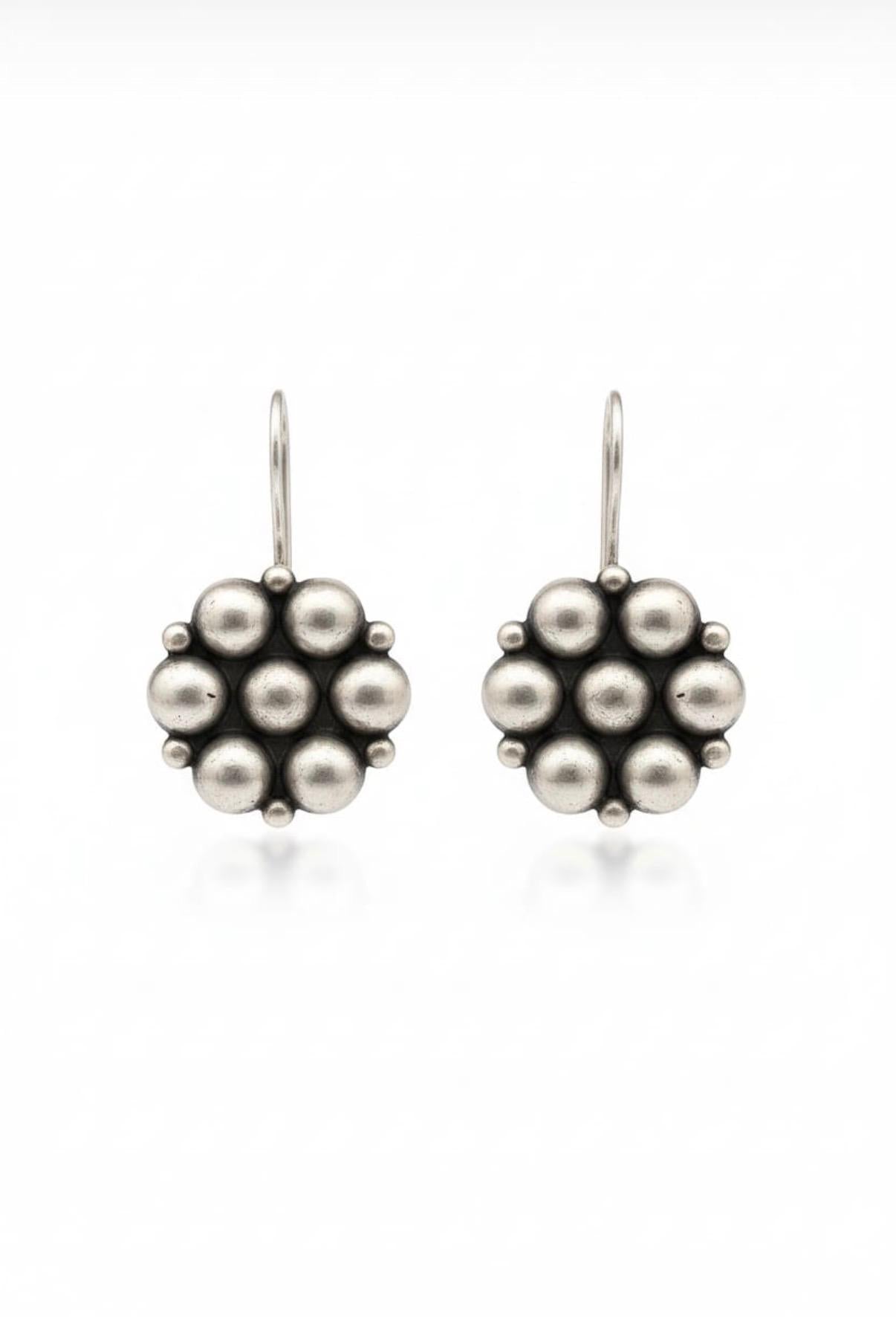 Pearl Cluster Stud Earrings
