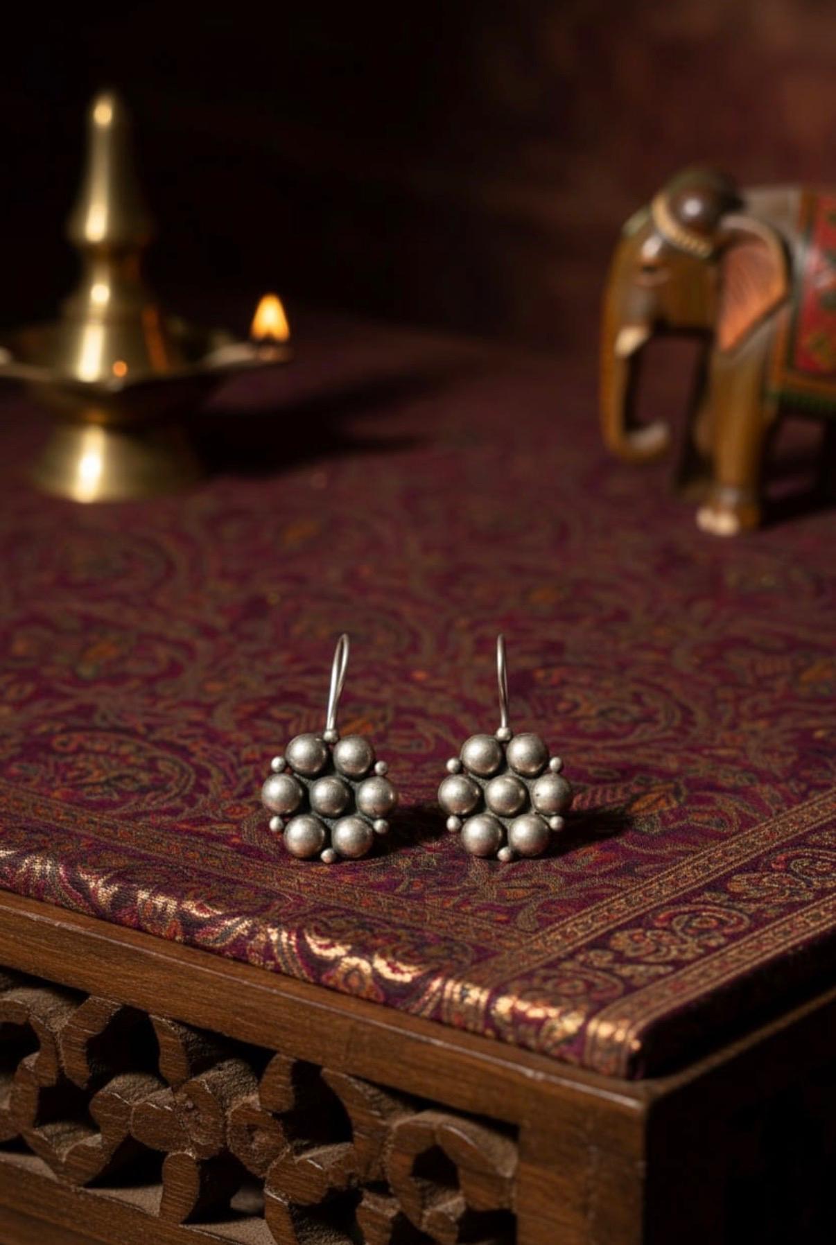Pearl Cluster Stud Earrings